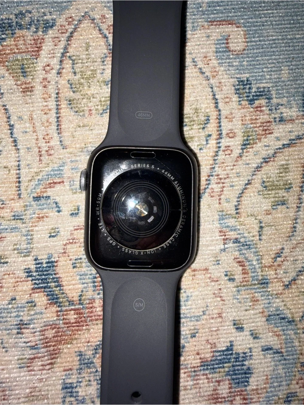 Apple Watch Series 5 (44 mm with GPS + cellular)